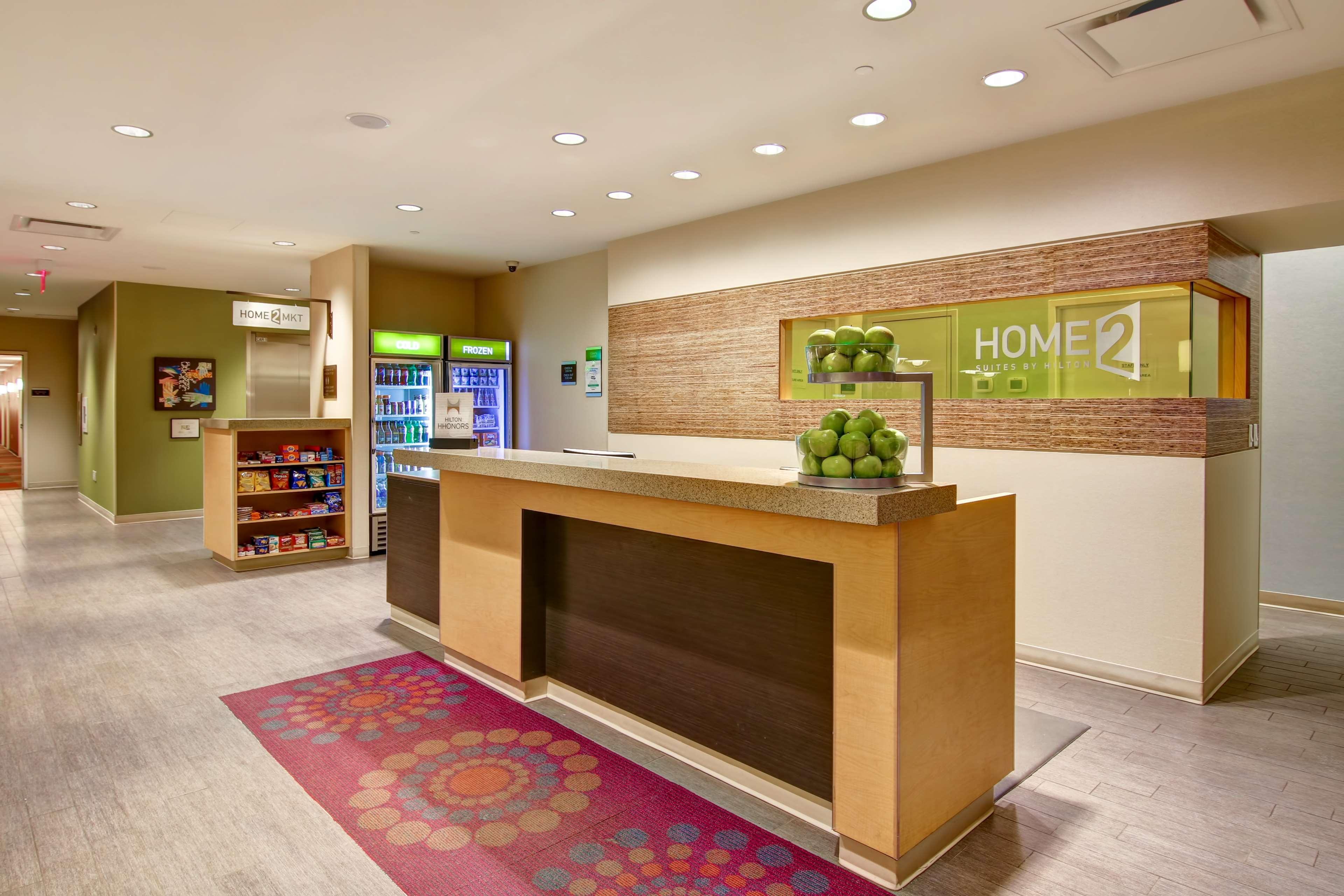 โฮมทู สวีตส์ บาย ฮิลตัน เวสต์ เอ็ดมอนตัน Hotel เอดมันตัน ภายนอก รูปภาพ