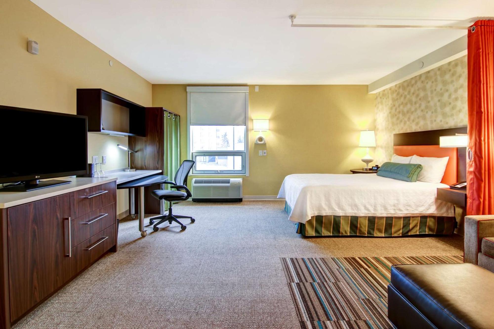 โฮมทู สวีตส์ บาย ฮิลตัน เวสต์ เอ็ดมอนตัน Hotel เอดมันตัน ภายนอก รูปภาพ